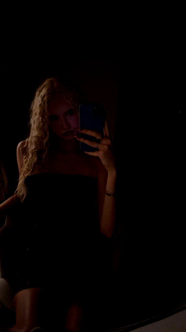 b0mbette snapchat image archive image