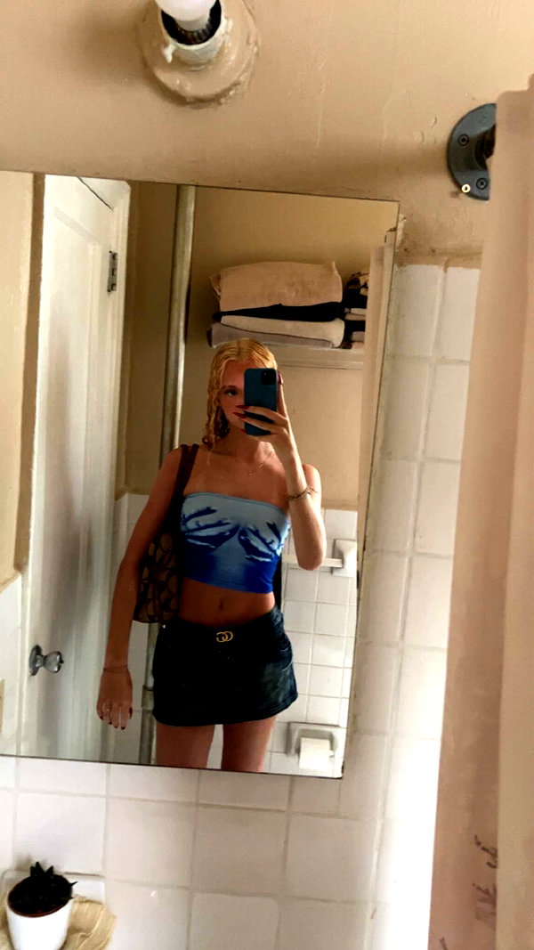 b0mbette snapchat image archive image