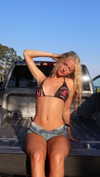 b0mbette Altpins Profile Picture