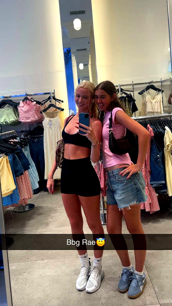 b0mbette snapchat image archive image