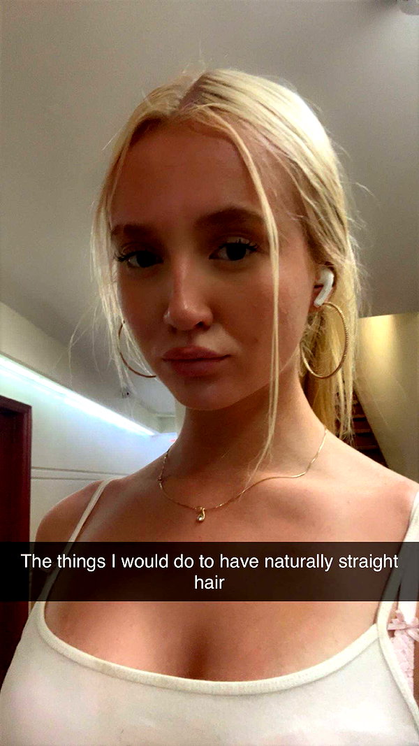 b0mbette snapchat image archive image