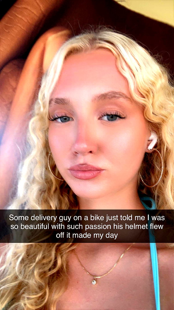 b0mbette snapchat image archive image