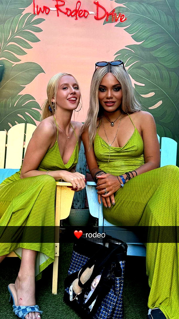 b0mbette snapchat image archive image