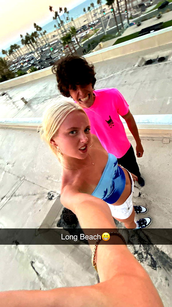 b0mbette snapchat image archive image