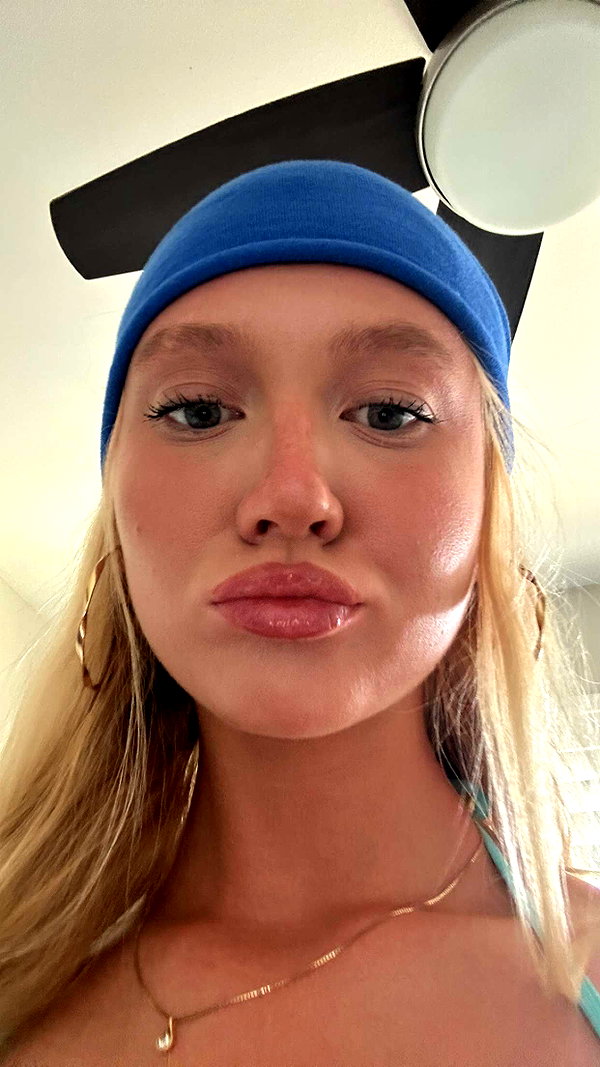 b0mbette snapchat image archive image