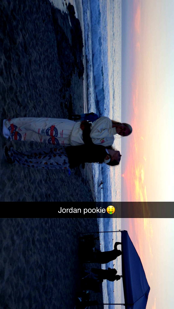 b0mbette snapchat image archive image