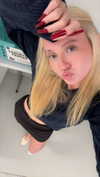b0mbette Altpins Profile Picture