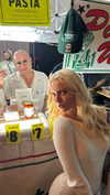 b0mbette Altpins Profile Picture
