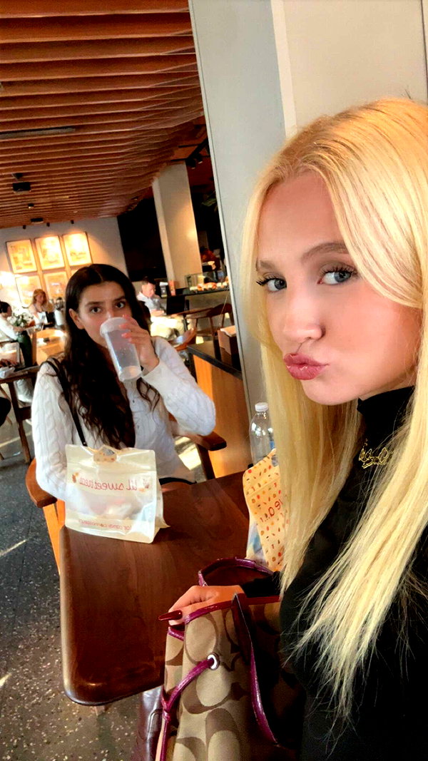 b0mbette snapchat image archive image