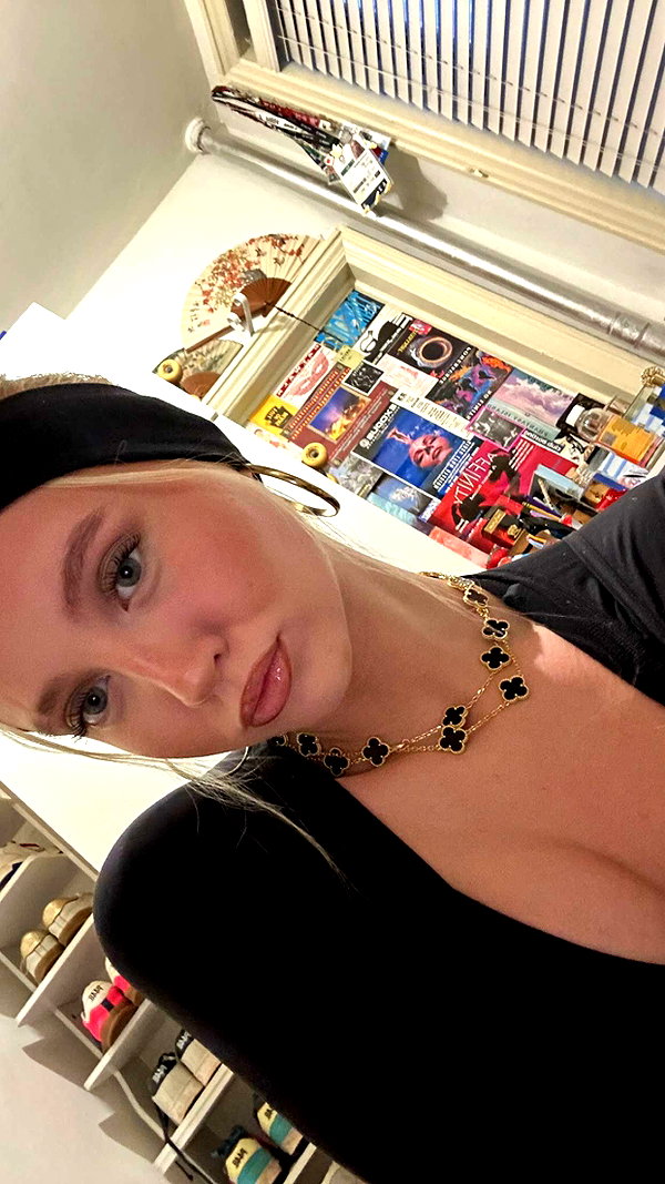 b0mbette snapchat image archive image