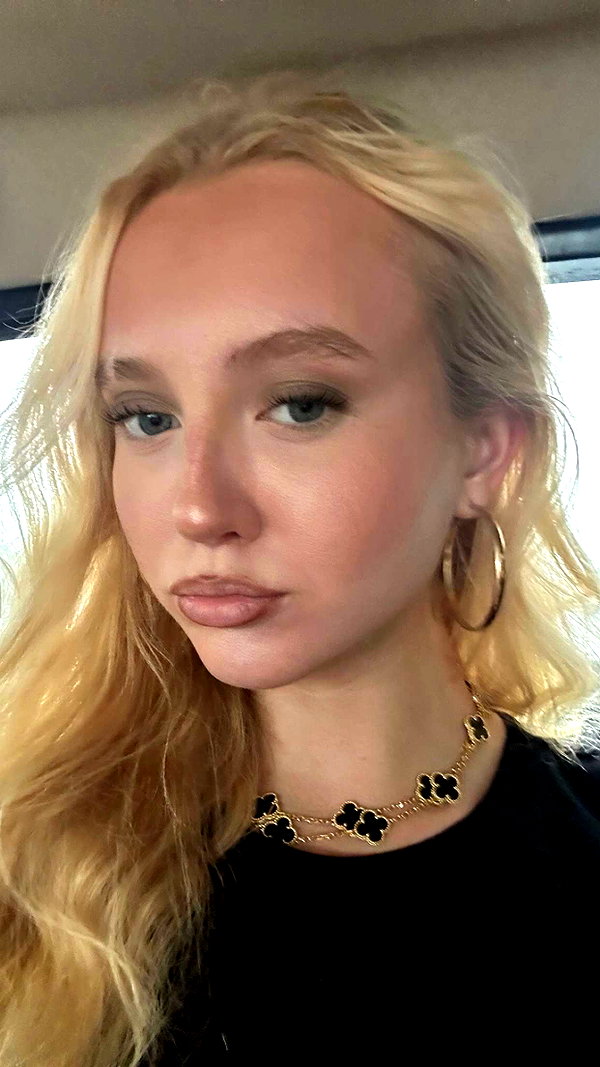 b0mbette snapchat image archive image