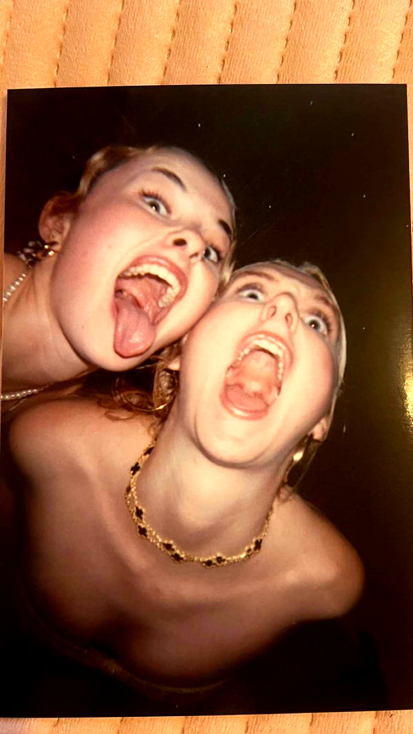 b0mbette snapchat image archive image