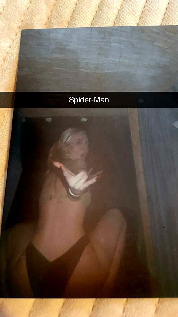 b0mbette snapchat image archive image