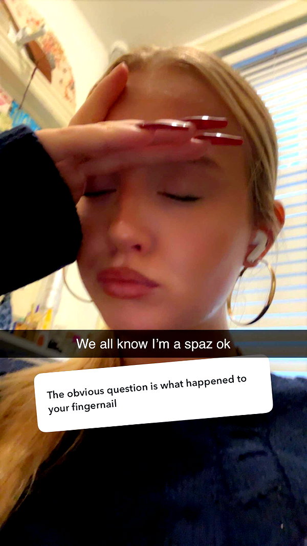 b0mbette snapchat image archive image