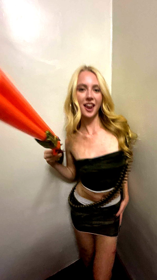 b0mbette snapchat image archive image