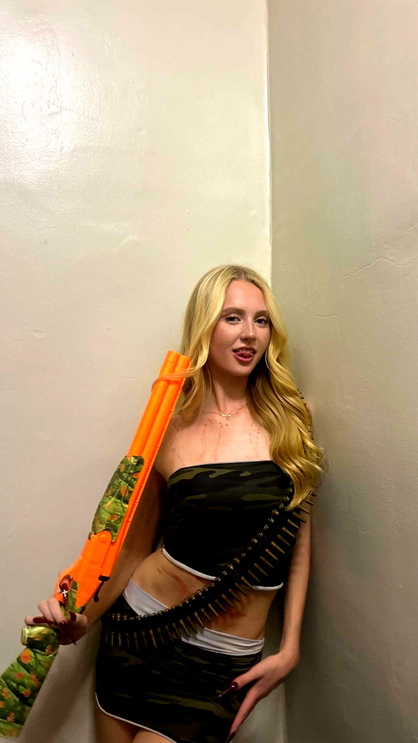 b0mbette snapchat image archive image