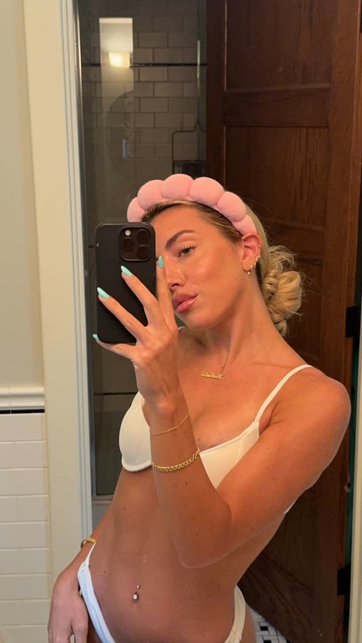 bellarenaldii snapchat image archive image