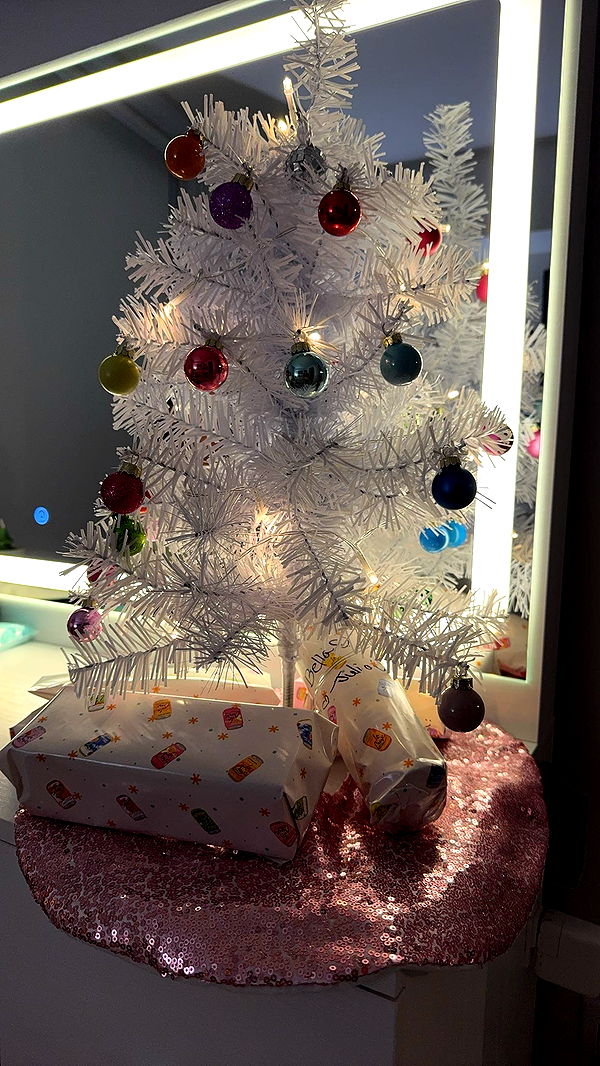 bellarenaldii image ~ Altpins