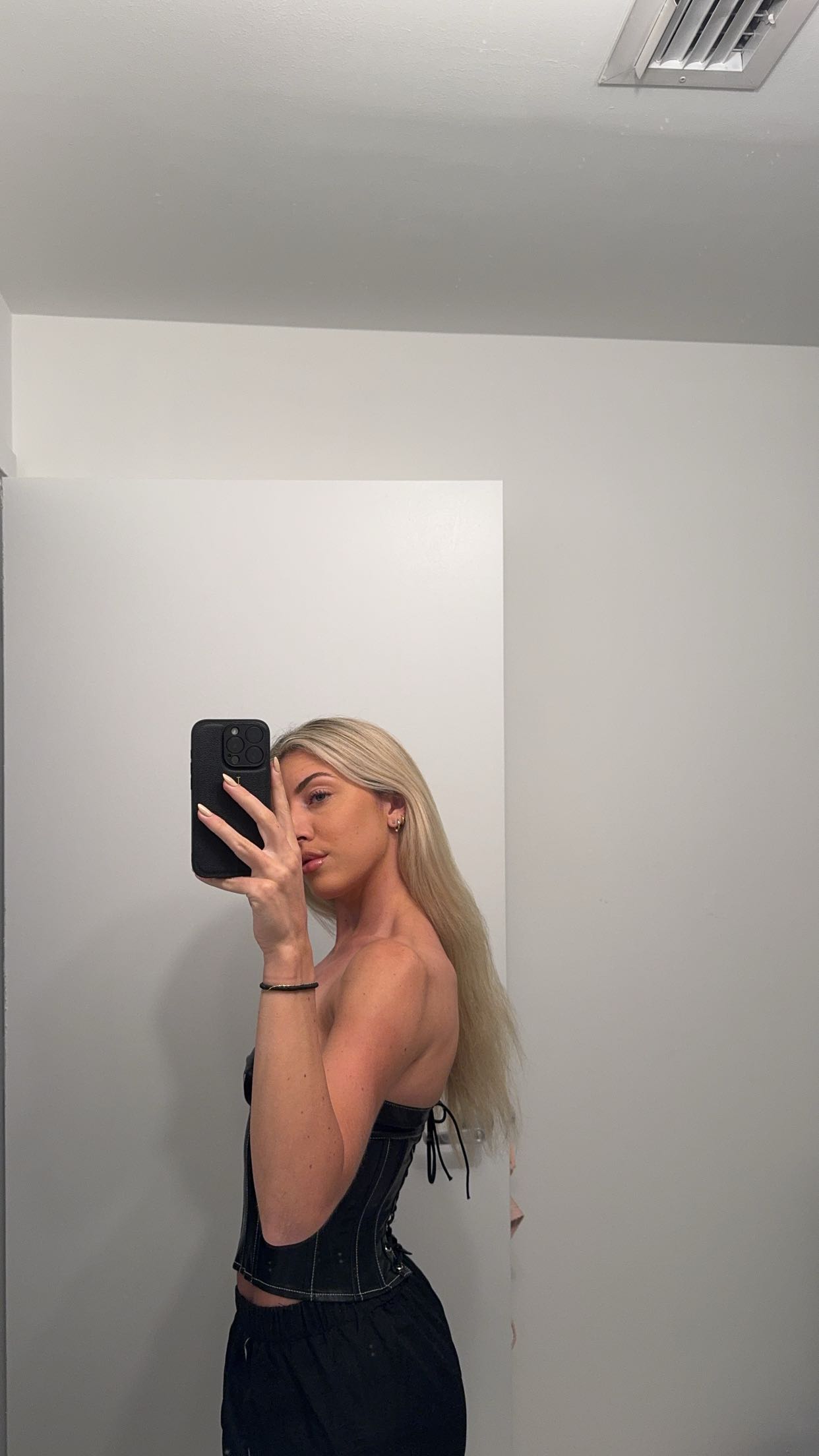 bellarenaldii snapchat image archive image