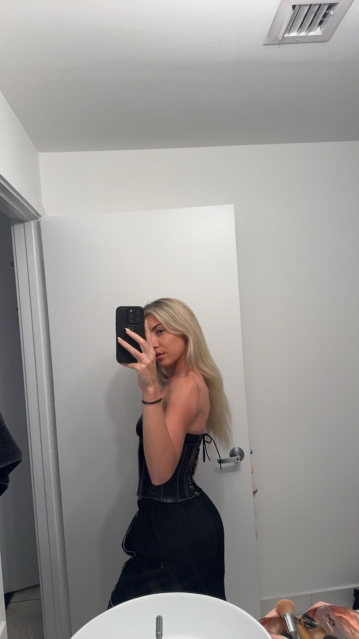 bellarenaldii snapchat image archive image