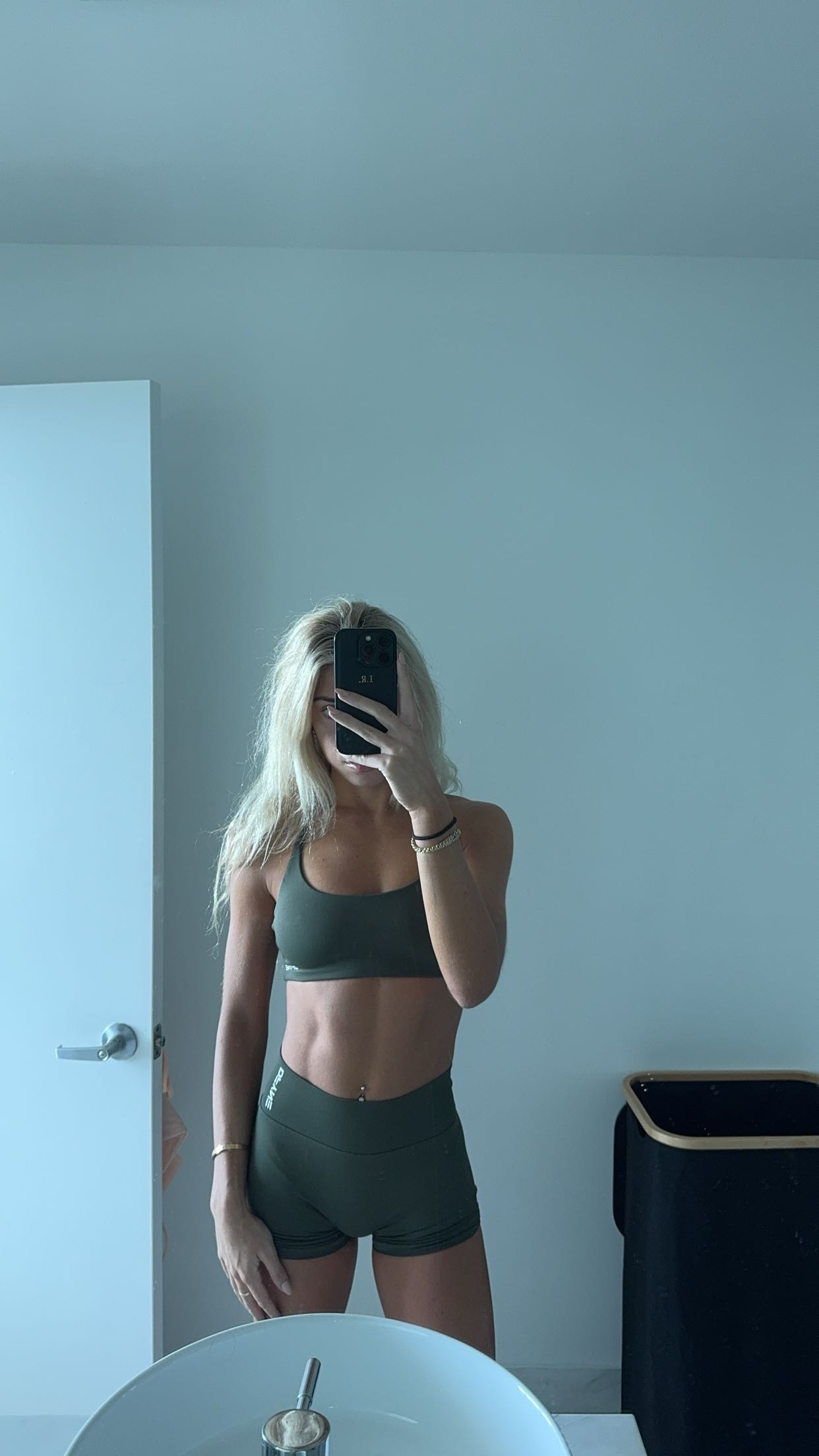 bellarenaldii snapchat image archive image