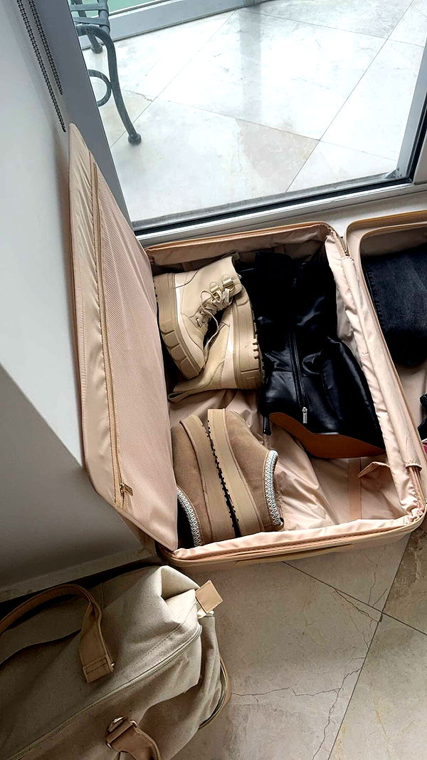 bellarenaldii image ~ Altpins