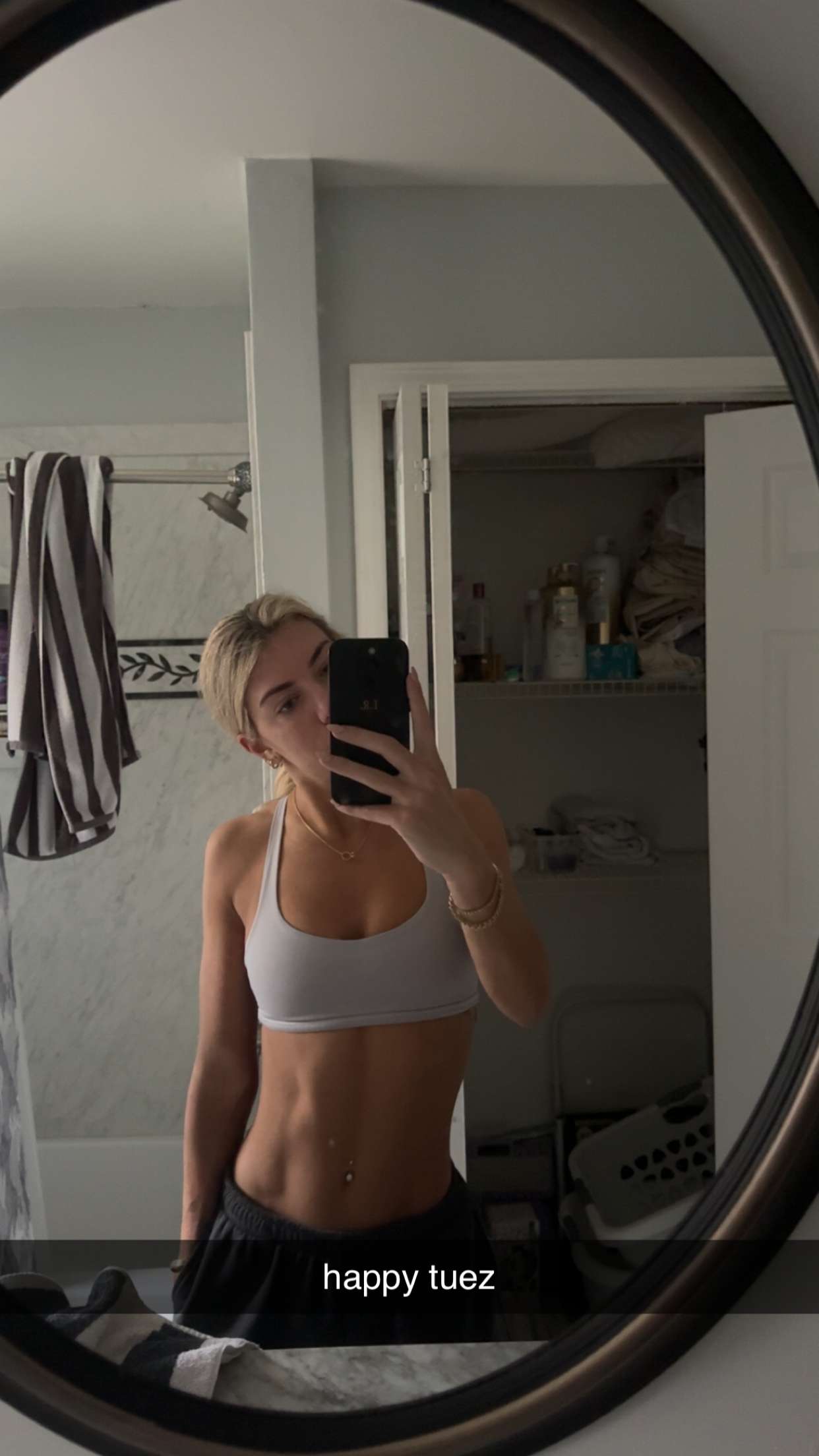 bellarenaldii snapchat image archive image