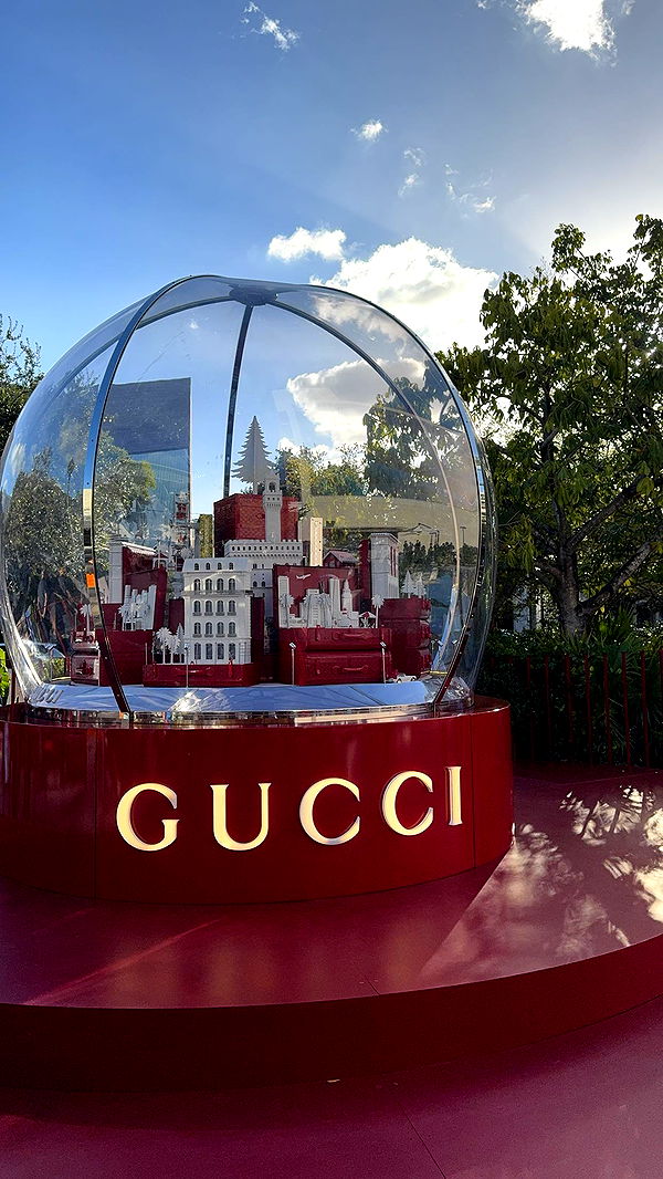 bellarenaldii image ~ Altpins