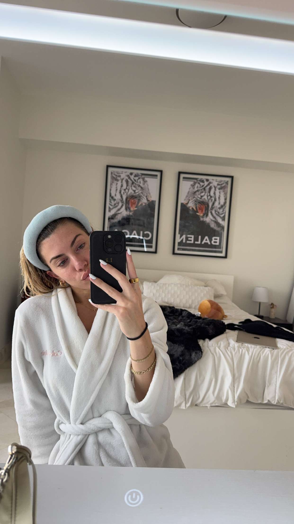 bellarenaldii snapchat image archive image