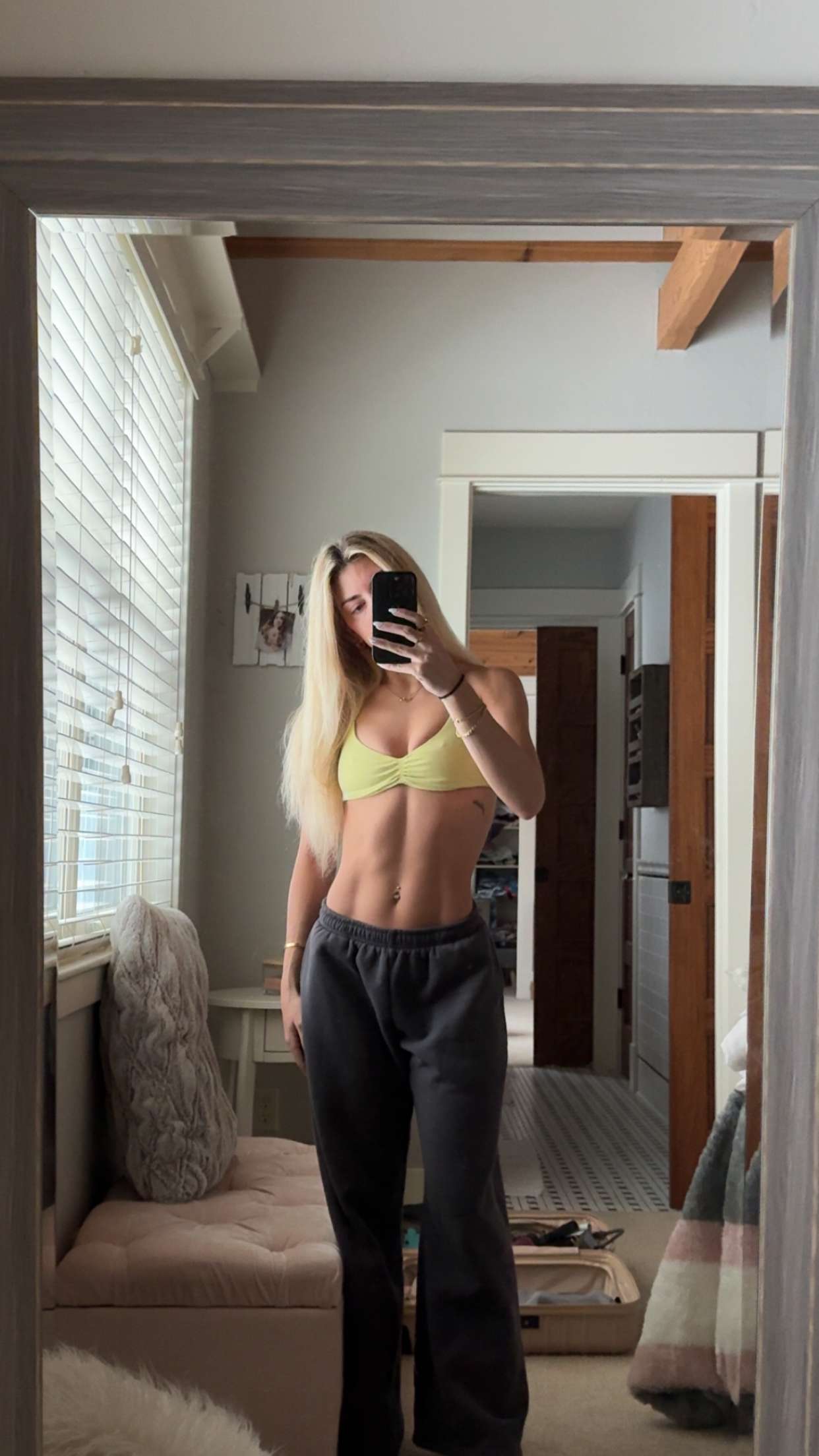 bellarenaldii snapchat image archive image