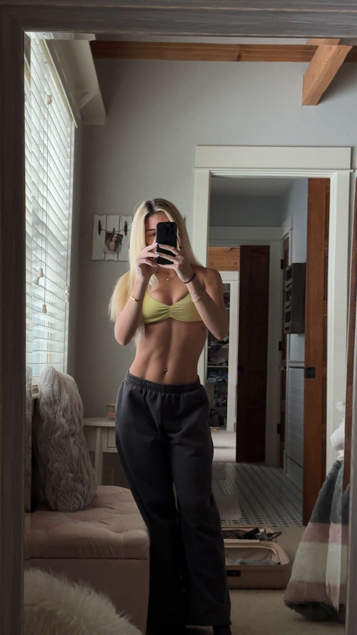 bellarenaldii snapchat image archive image