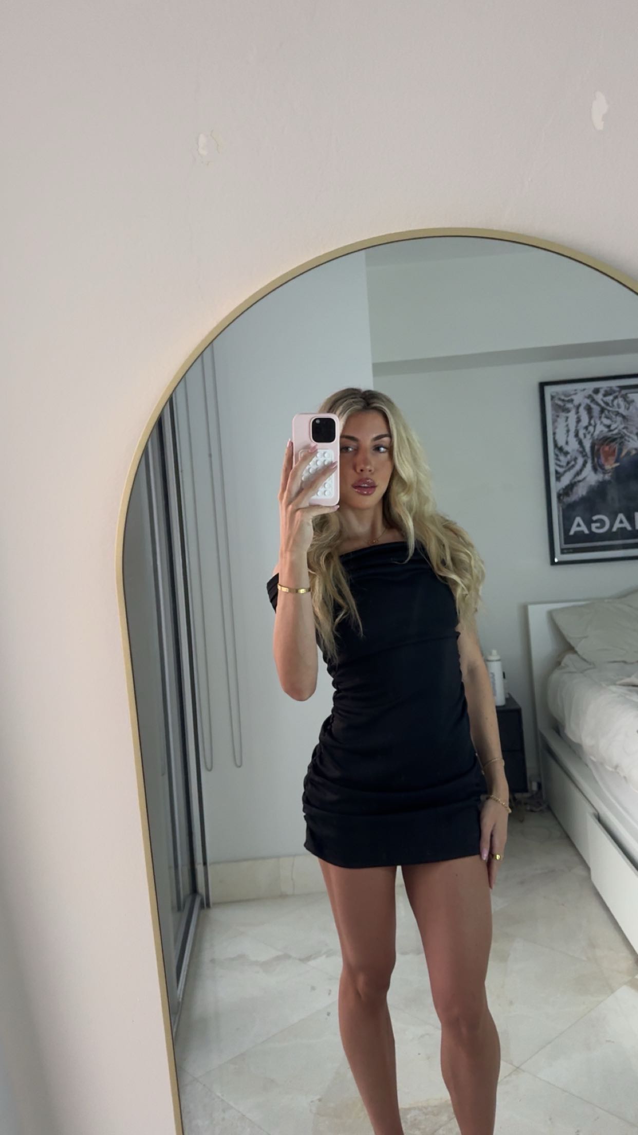 bellarenaldii snapchat image archive image