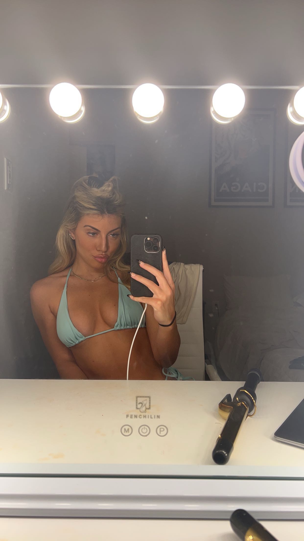 bellarenaldii snapchat image archive image