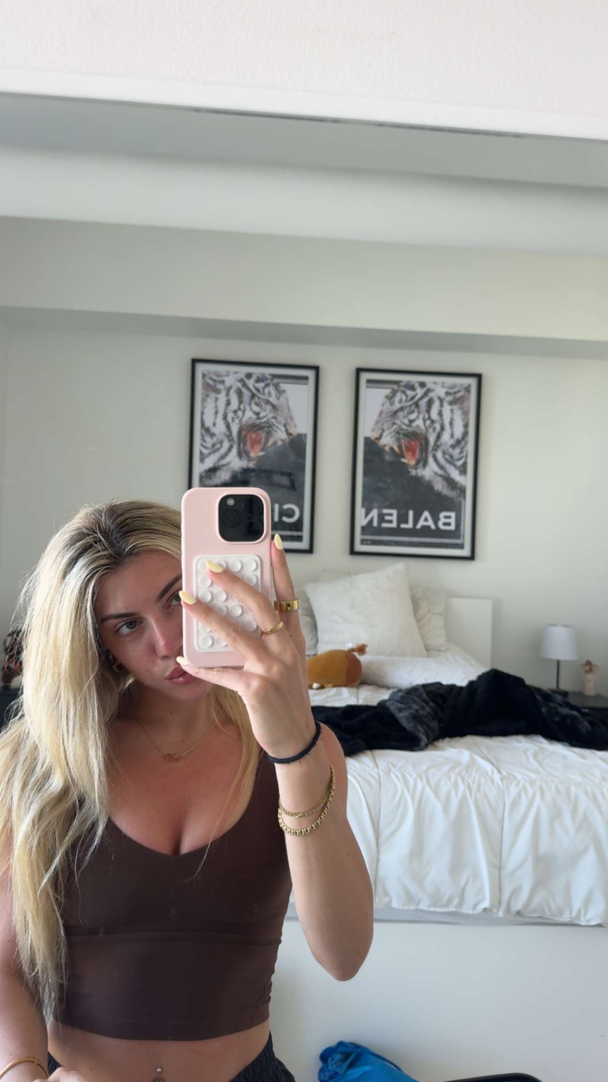 bellarenaldii snapchat image archive image