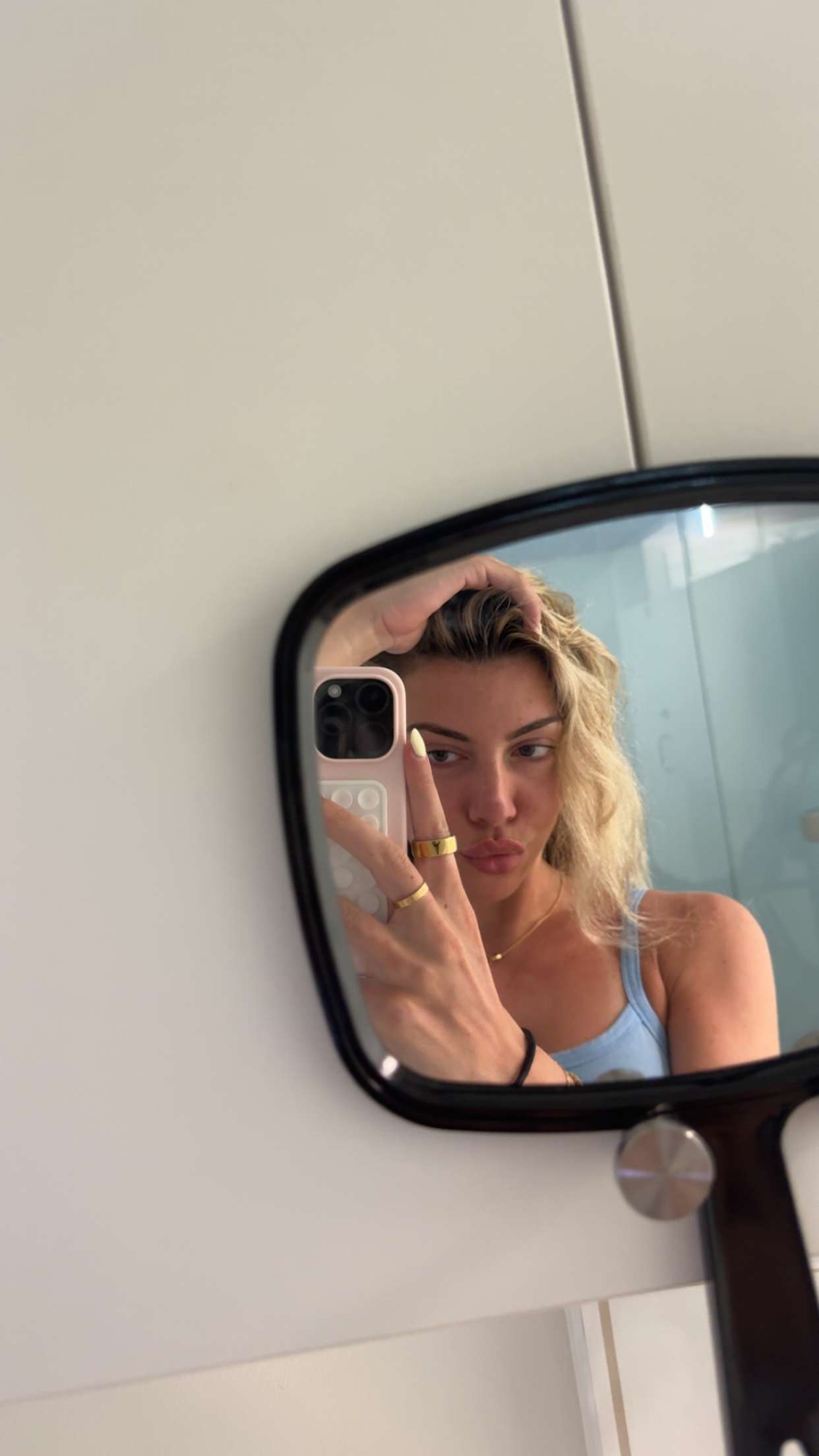 bellarenaldii snapchat image archive image