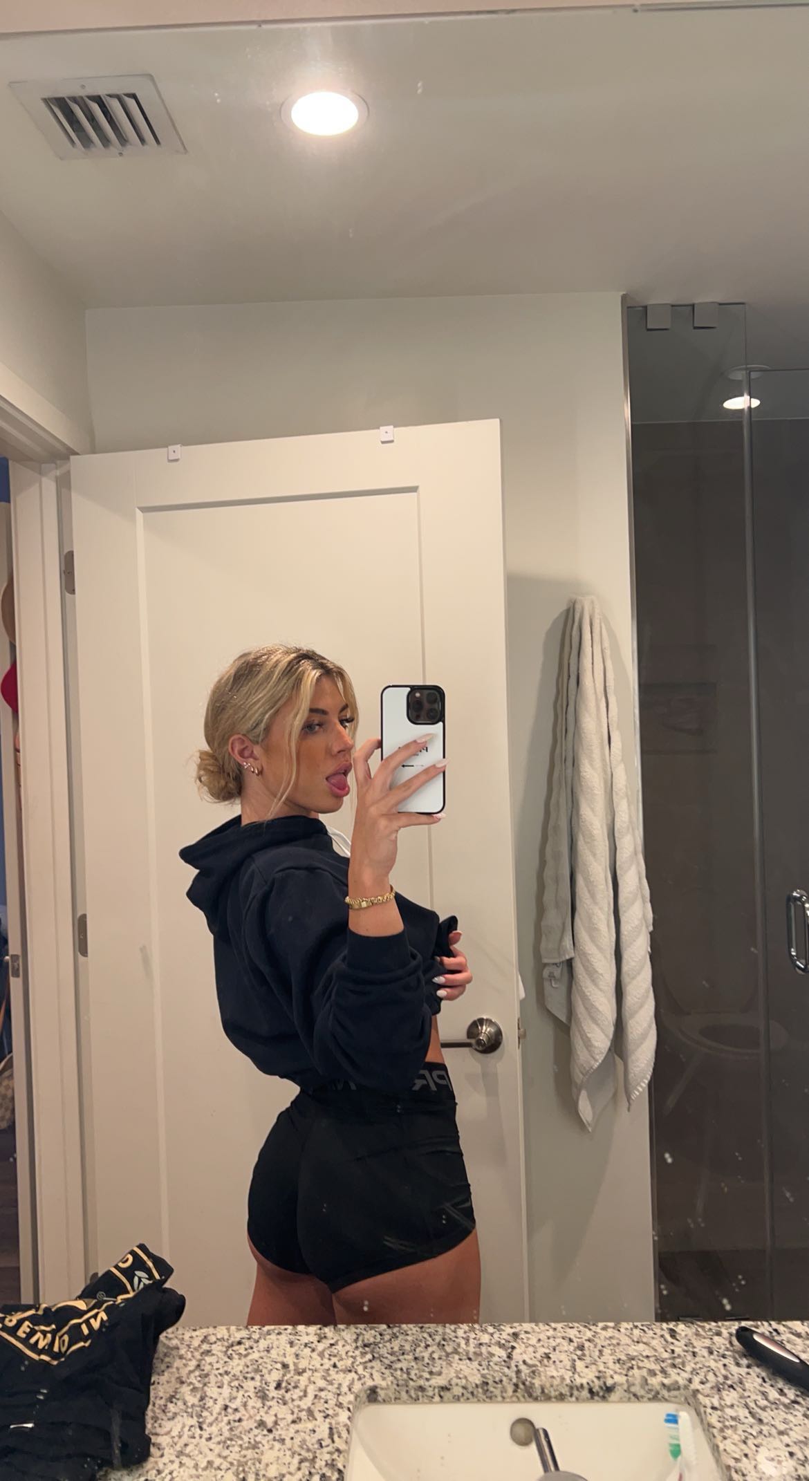 bellarenaldii snapchat image archive image