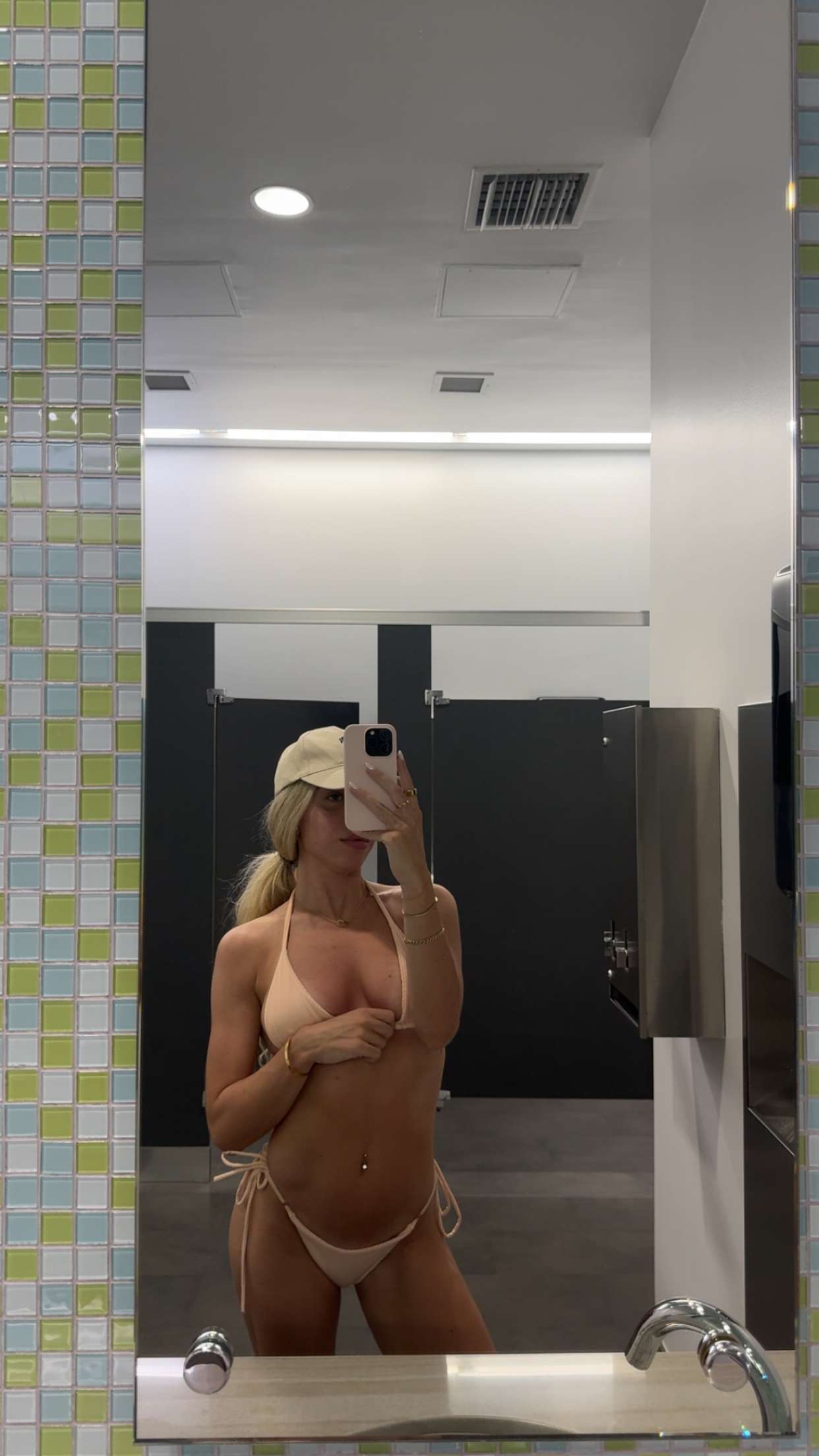 bellarenaldii snapchat image archive image