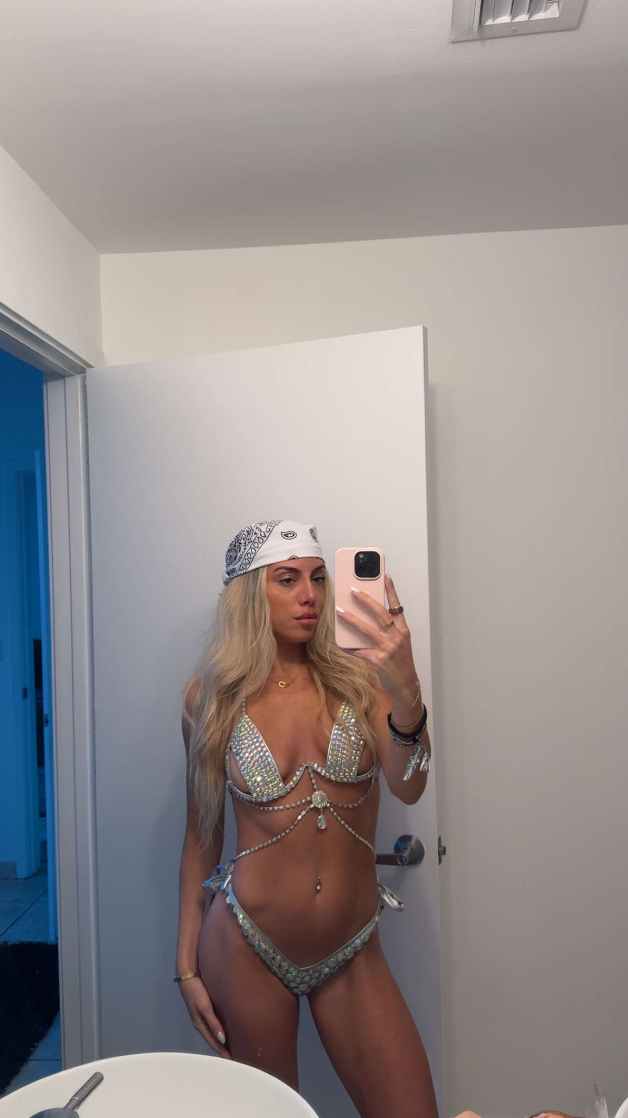 bellarenaldii snapchat image archive image