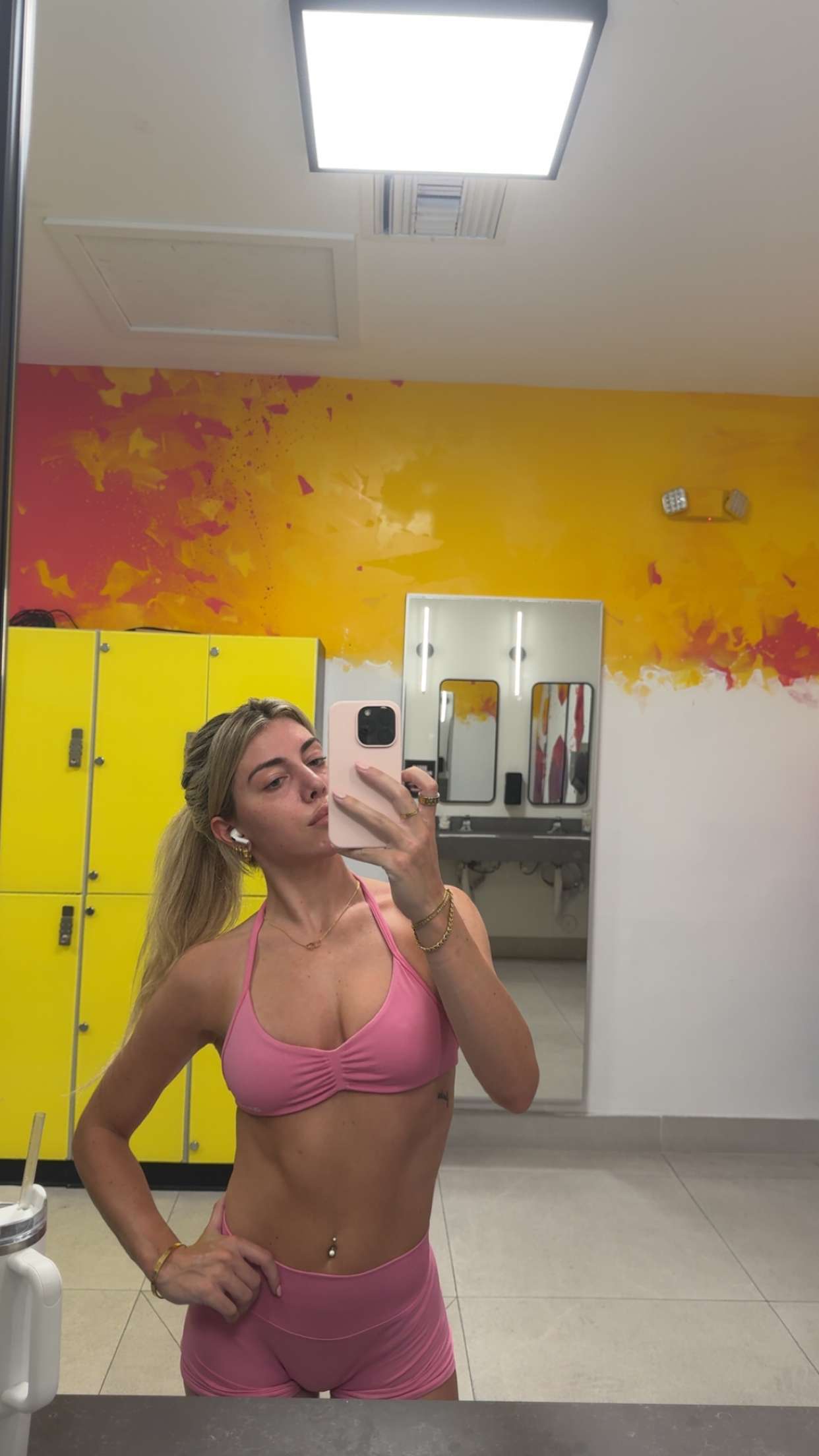 bellarenaldii snapchat image archive image