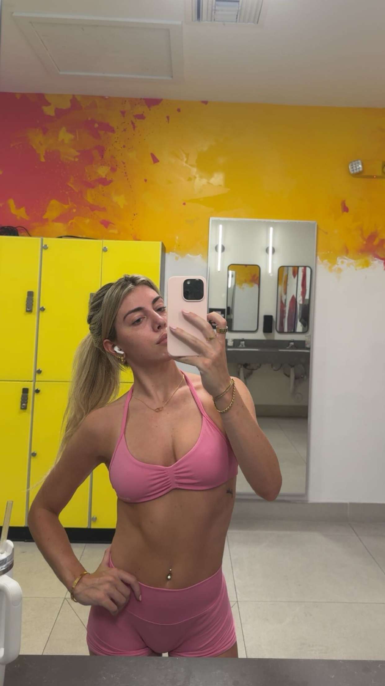 bellarenaldii snapchat image archive image