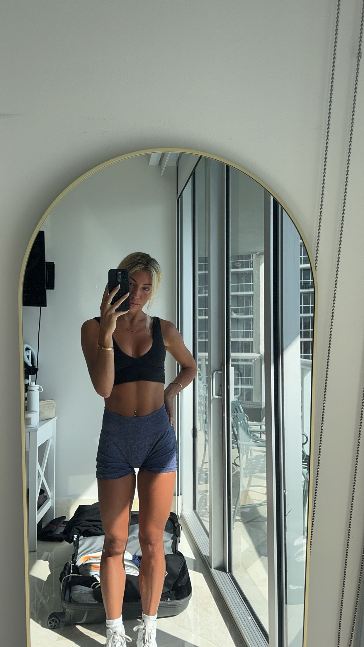 bellarenaldii snapchat image archive image