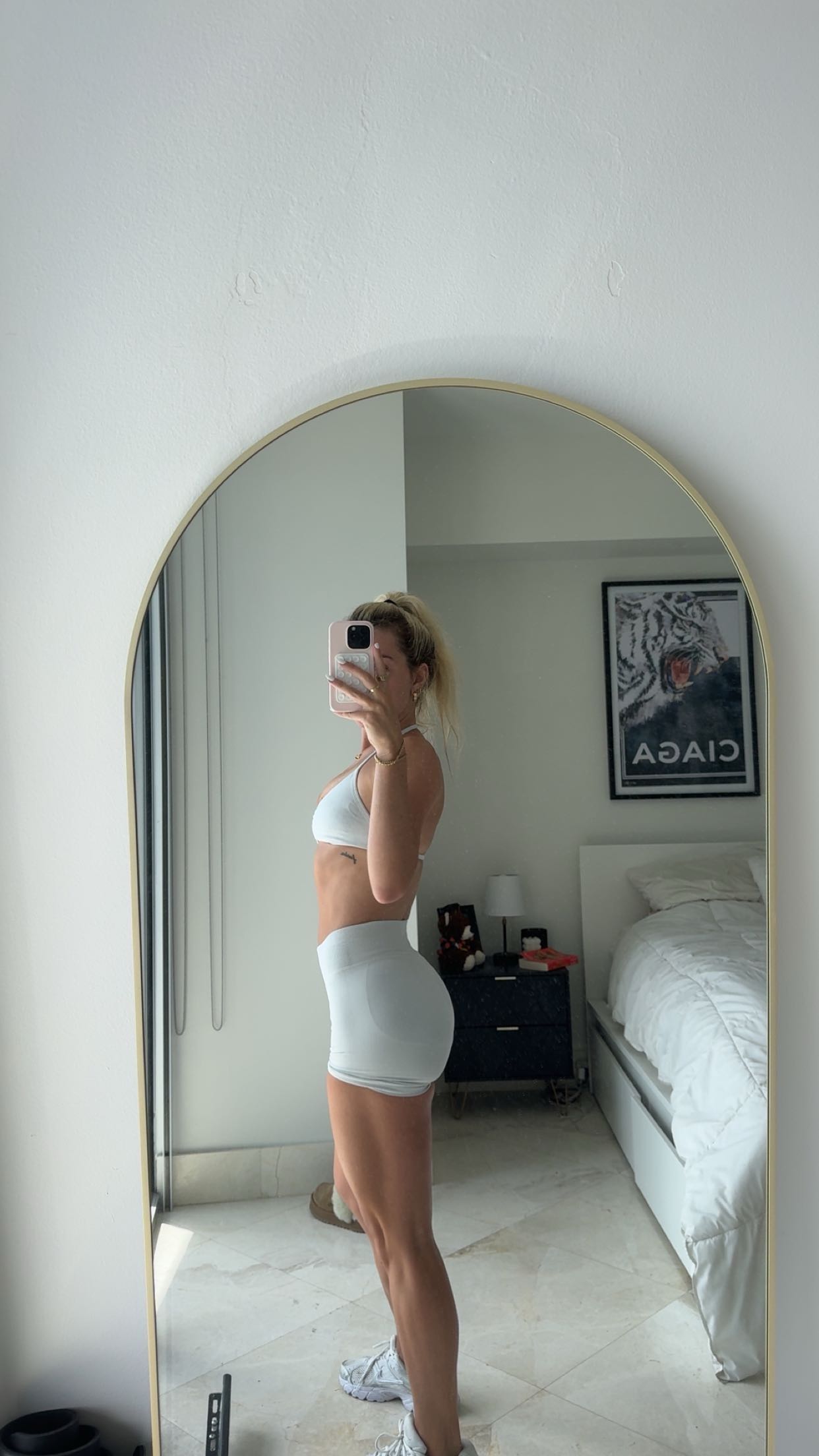 bellarenaldii snapchat image archive image