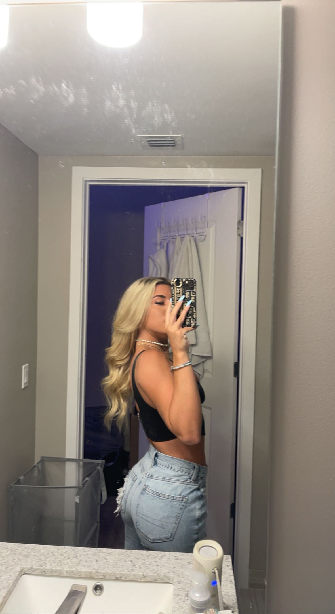 bellarenaldii snapchat image archive image