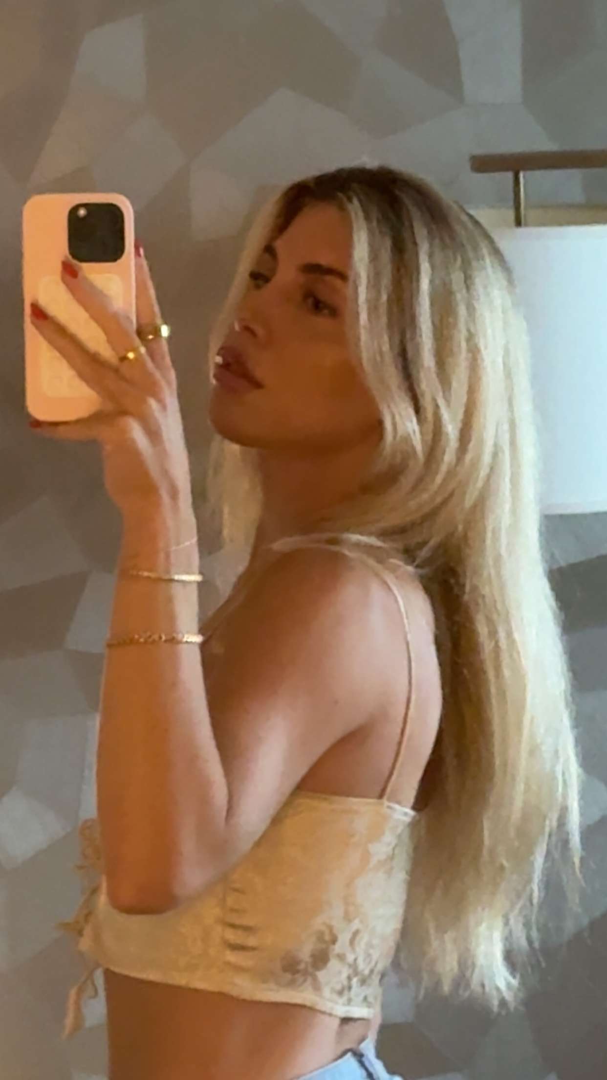 bellarenaldii snapchat image archive image