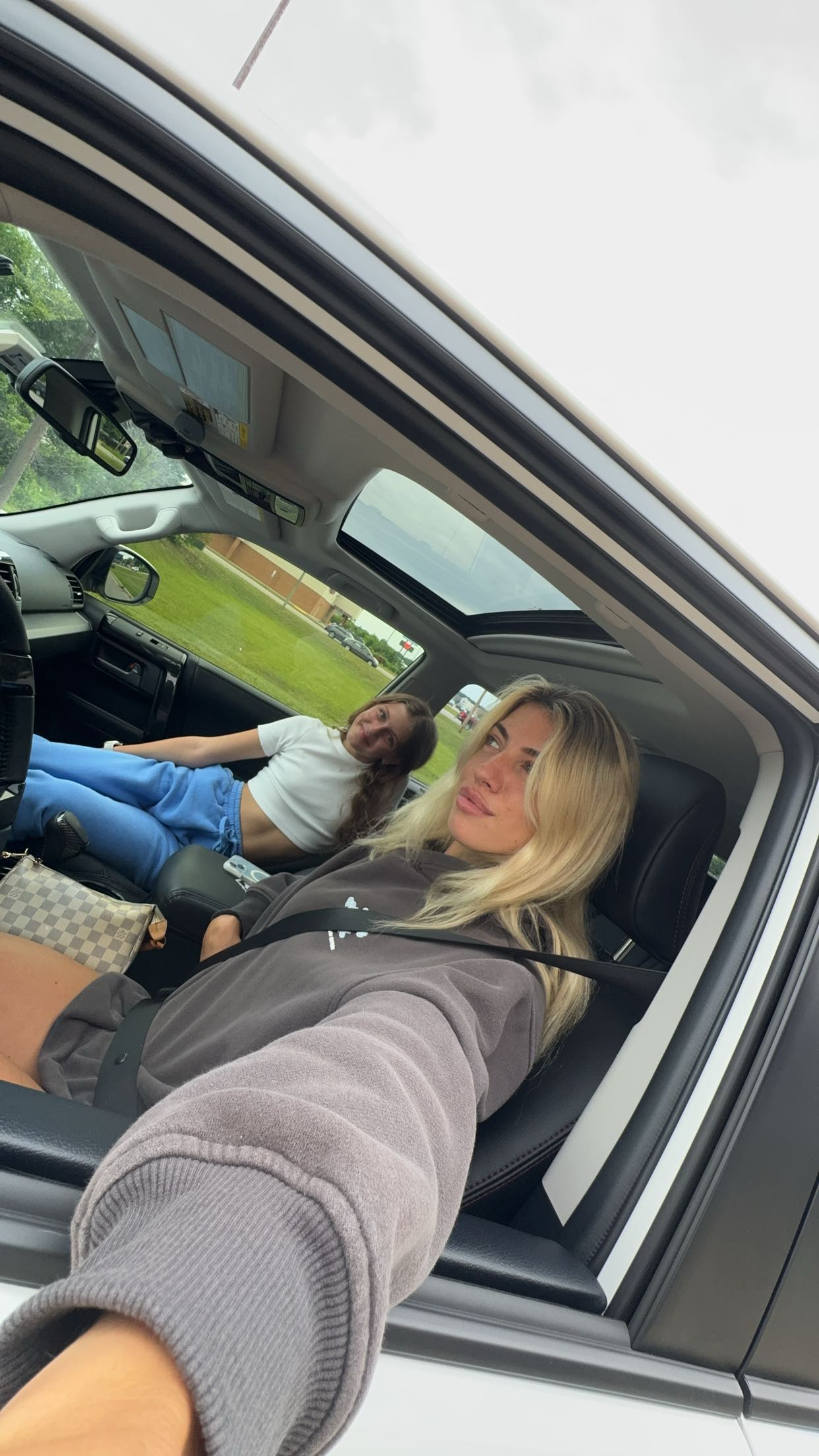 bellarenaldii snapchat image archive image