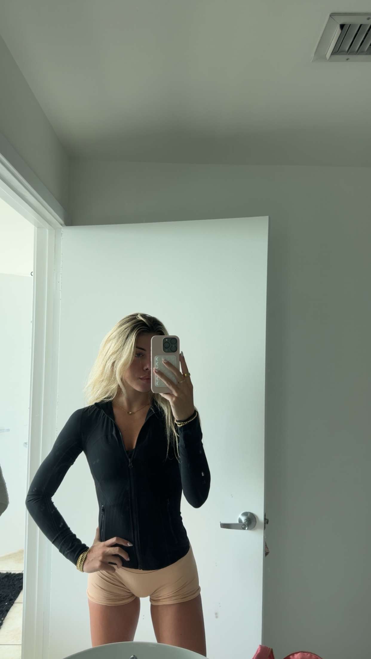 bellarenaldii snapchat image archive image