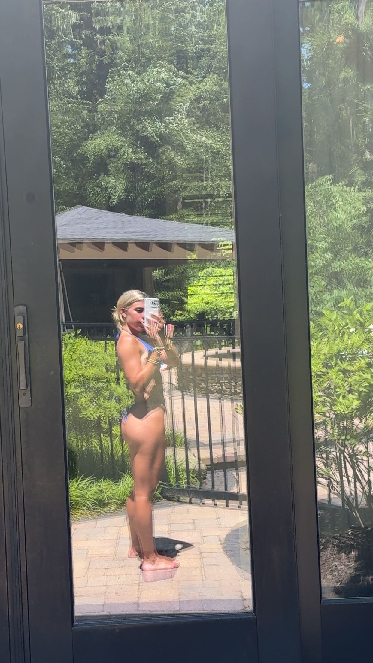 bellarenaldii snapchat image archive image