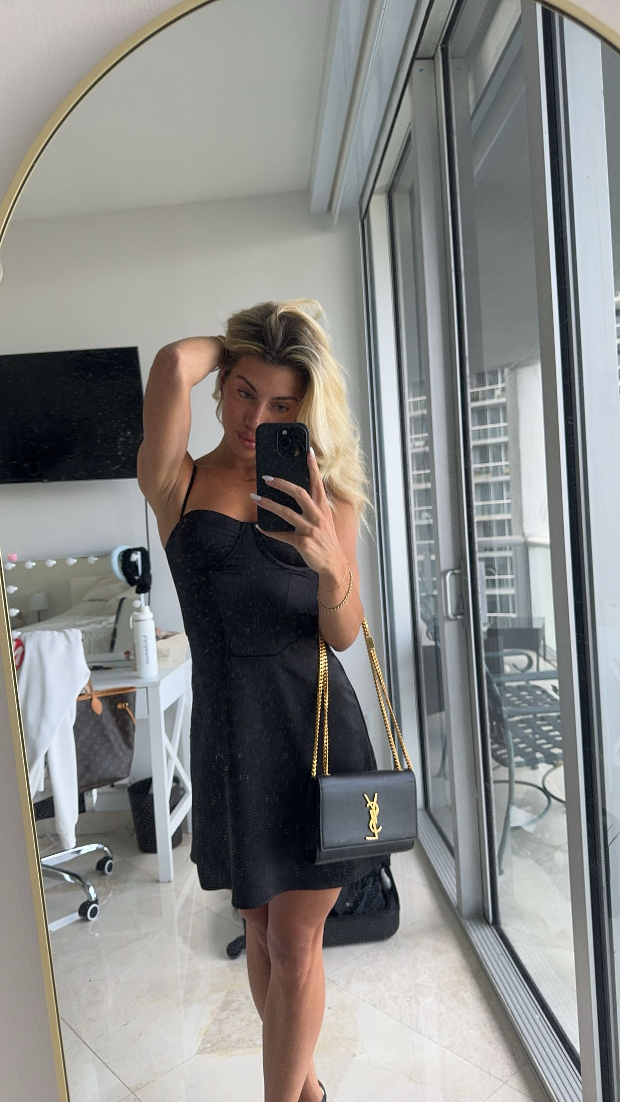 bellarenaldii snapchat image archive image