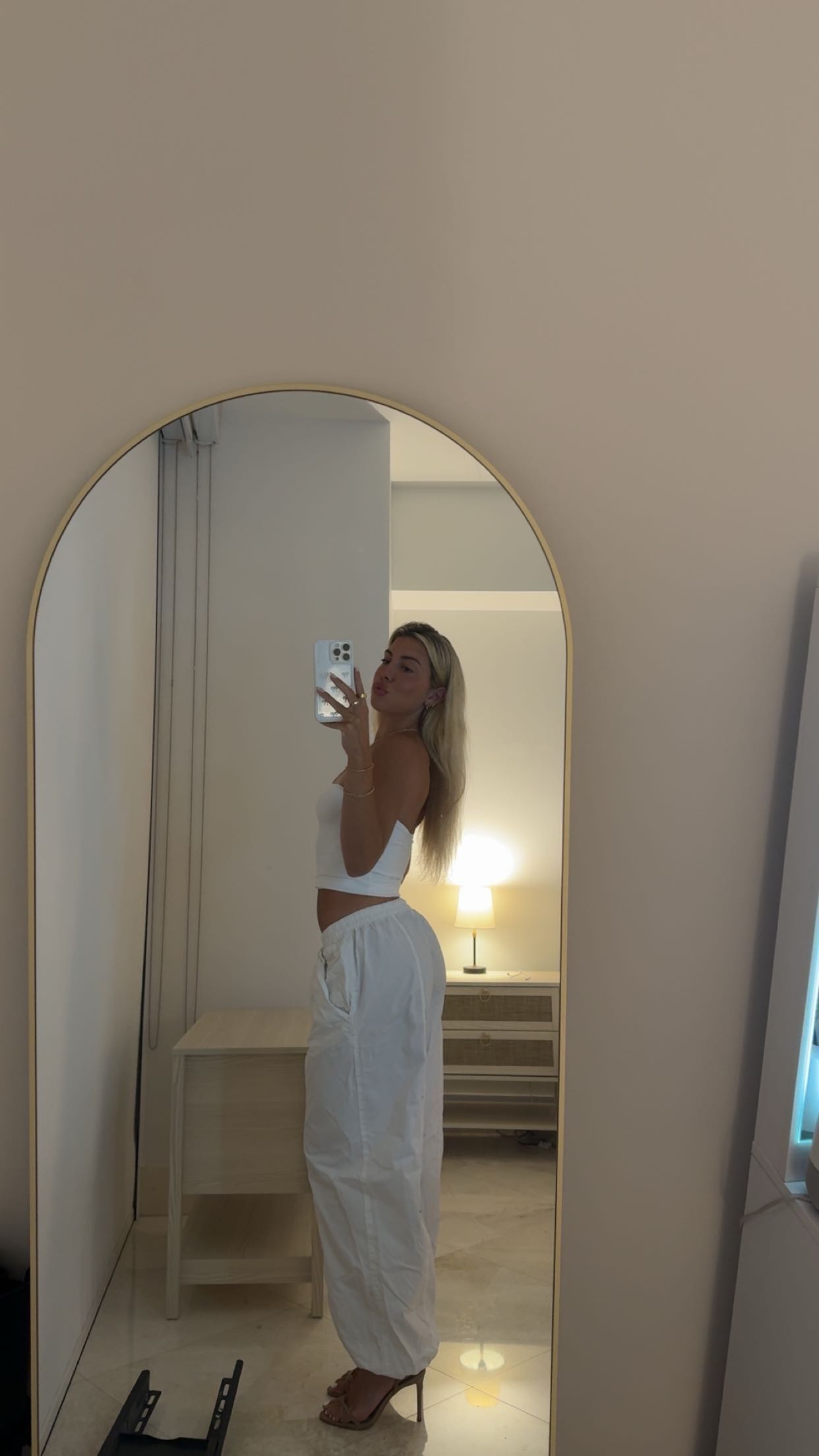 bellarenaldii snapchat image archive image