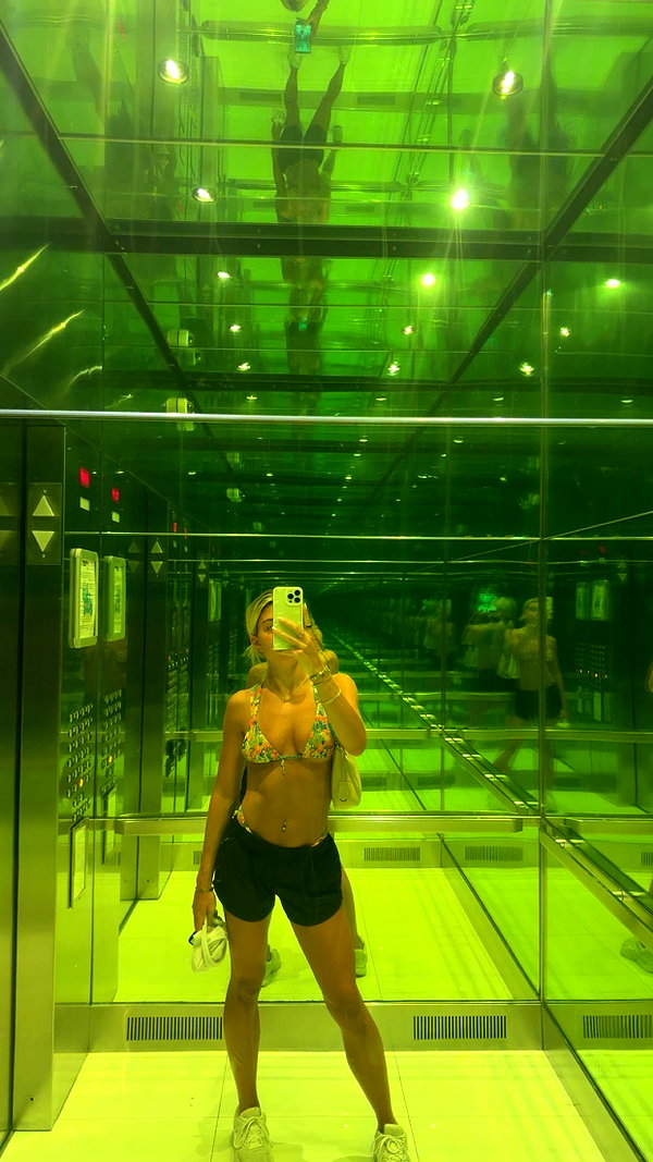 bellarenaldii snapchat image archive image